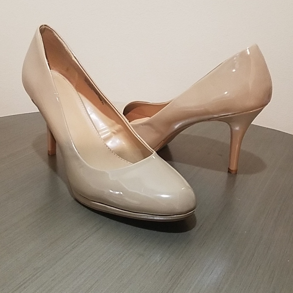 Nude Heels size 11
